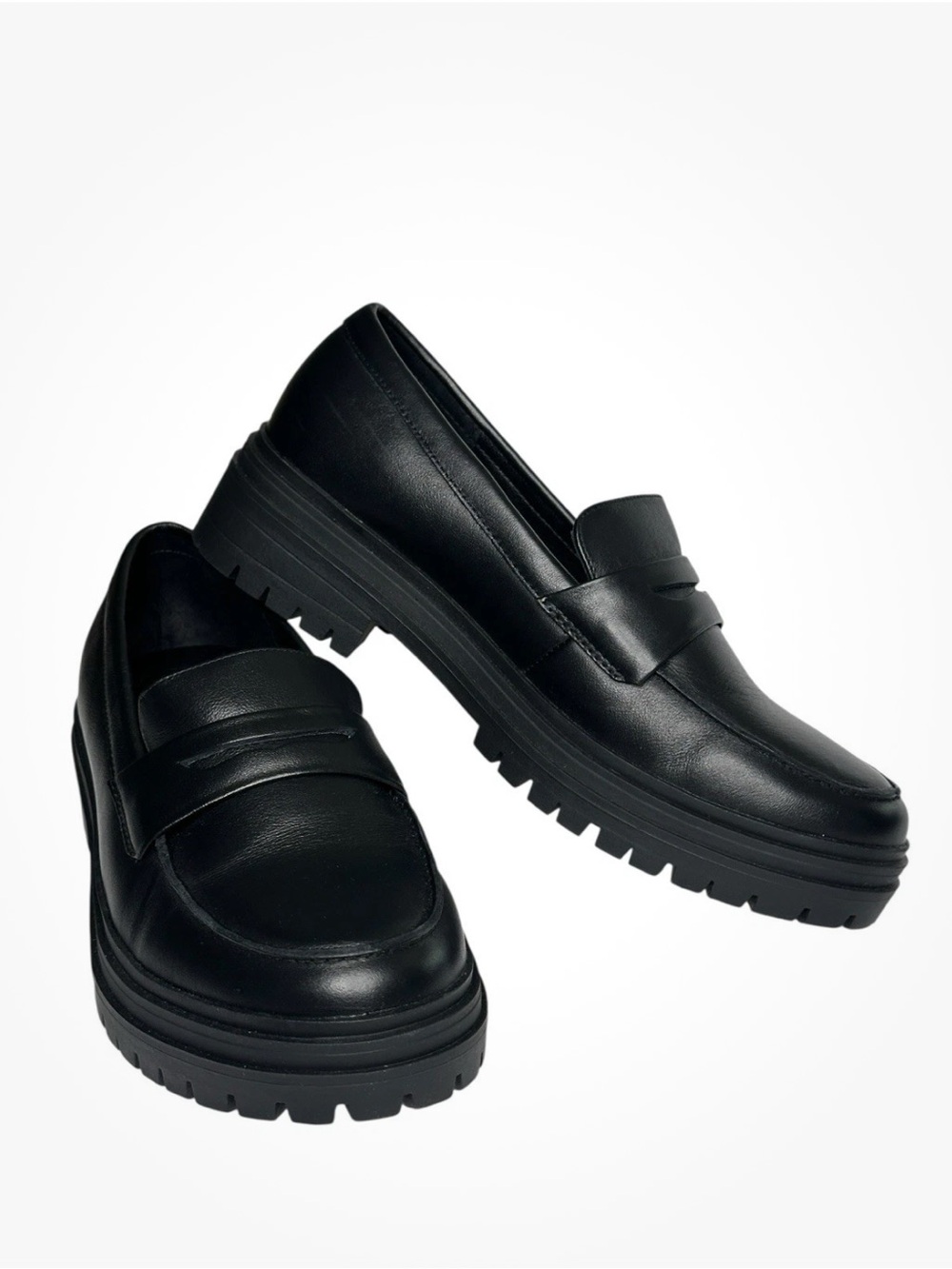 Quince Italian Leather Lug Sole Loafer Black Women SZ 9.5 Business Career Preppy